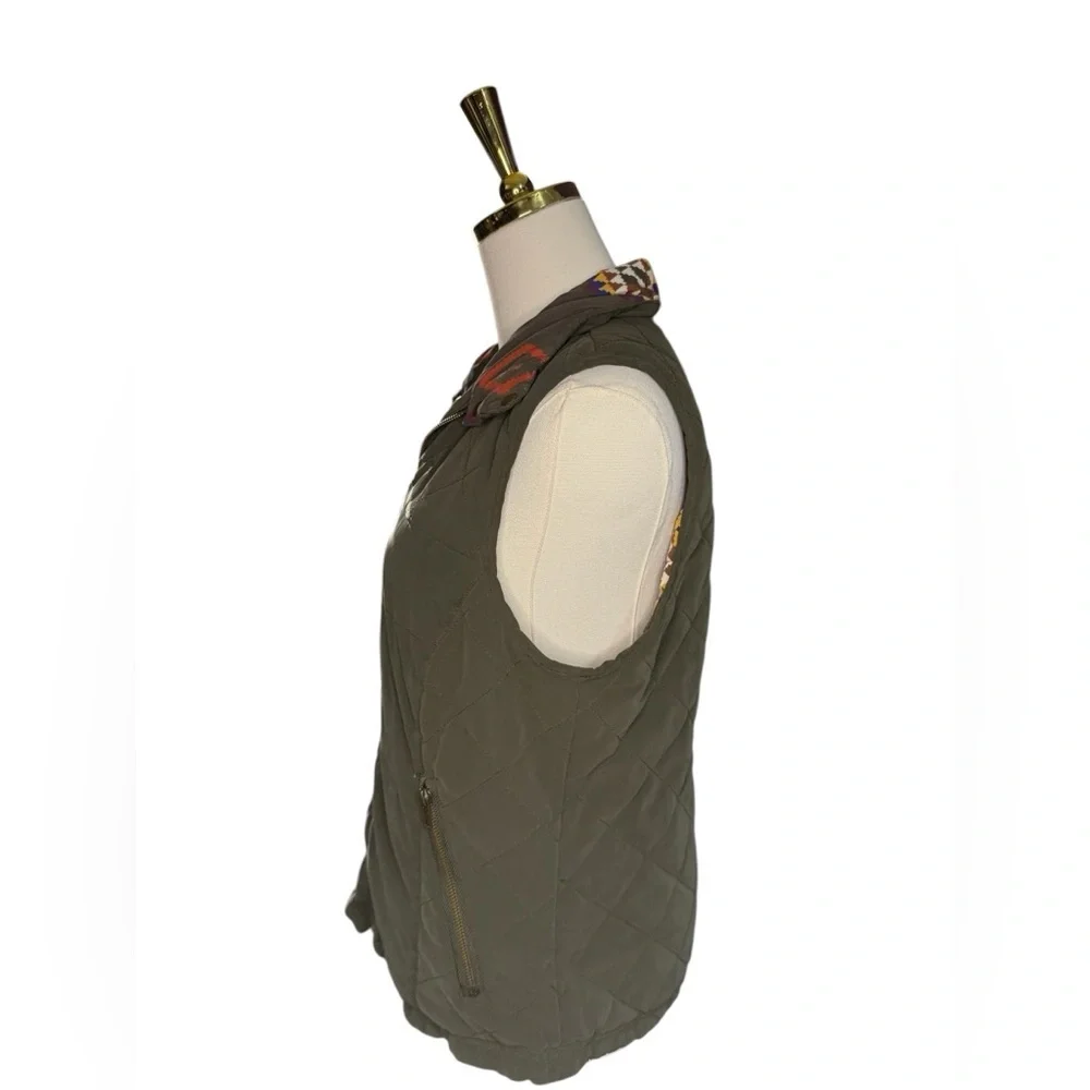 Takara Olive Green Aztec Quilted Vest Reversible with Zipper Pockets Size M